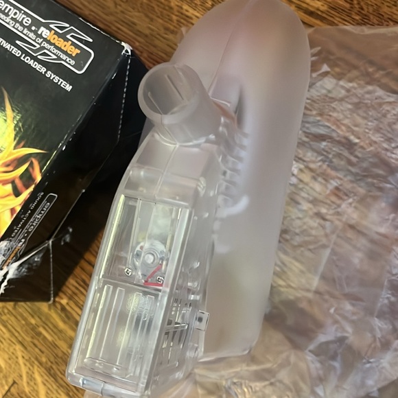 Empire Paintball reloader sound activated loader hopper new in box clear uses 9v - Picture 7 of 11
